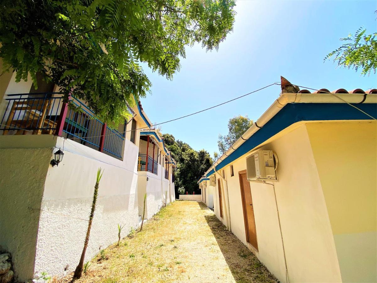 Ramo'S Cozy Beachside Haven With Panoramic Views - 2Nd Vlore Exterior photo
